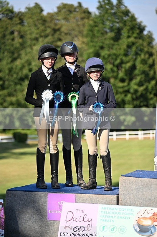 250822A-171055-24419 - Friday Presentations