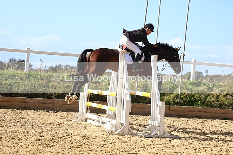 3E7A5444 - Class 10: 90cm open