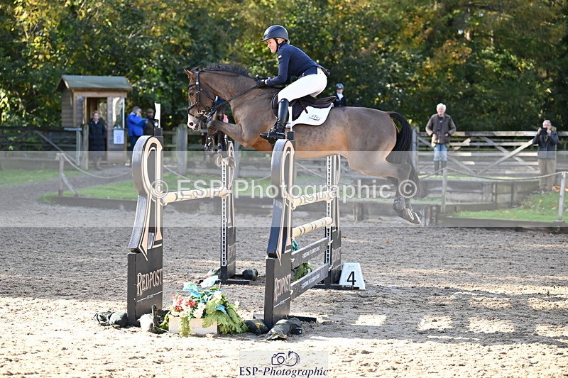 251024A-120355-10220 - C-226-Kate.Rowe