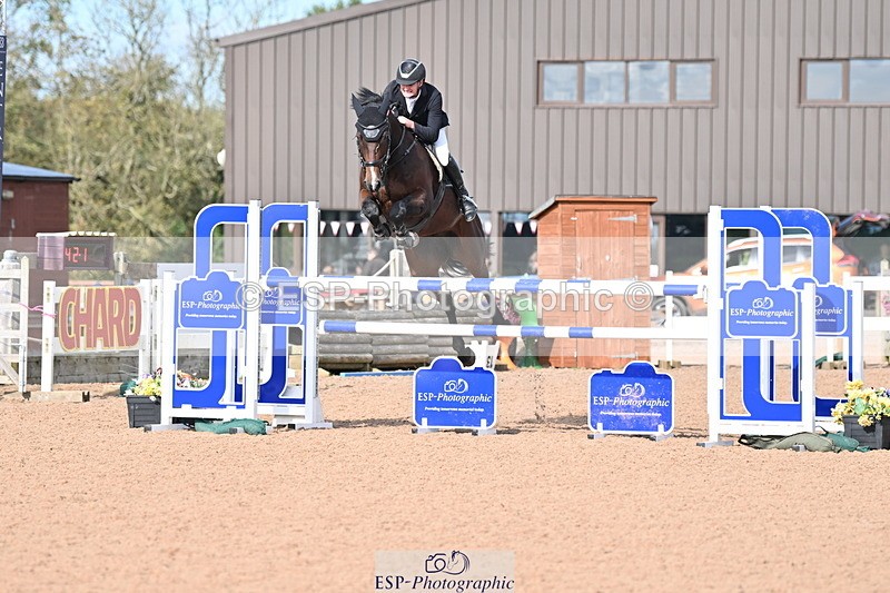 231015A-132349-08133 - Cls 30 Foxhunter & 1.20m Open