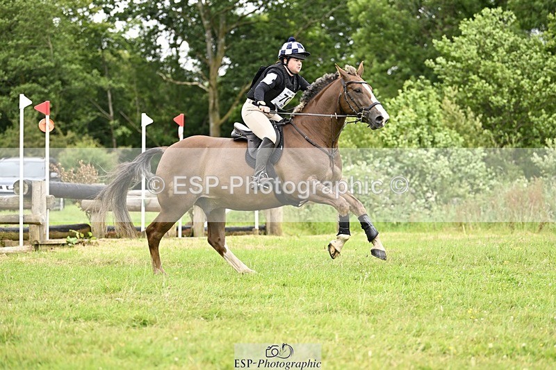 240630-153253-02712 - 705-Jess_Sampson-Derrys_Beauty