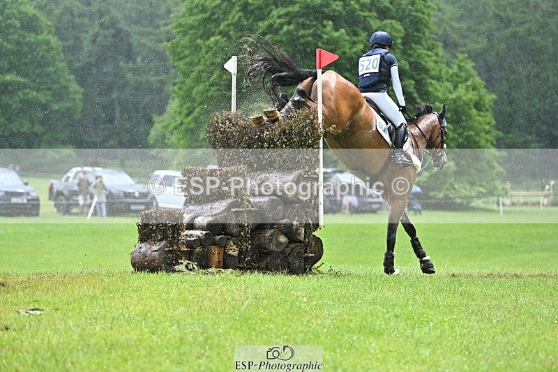 240526-133745-22971 - 520-LONDON_52-Laura_Collett