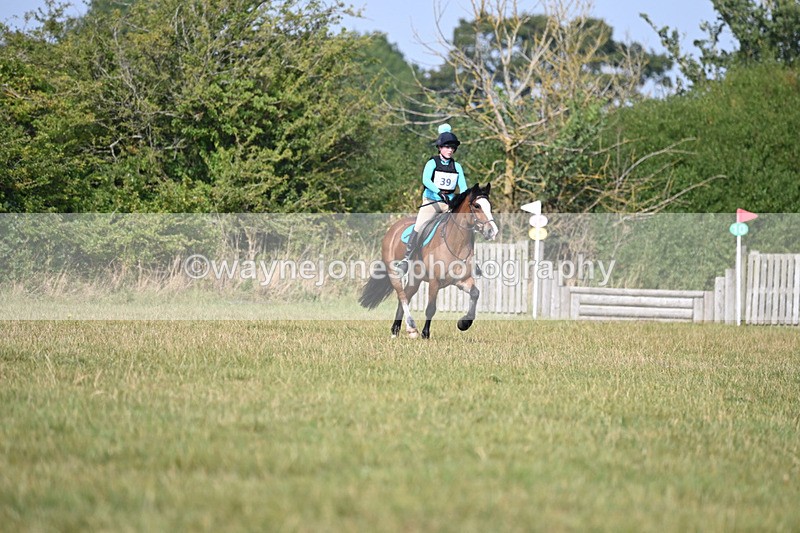 WJ6_2402 - 60cm XC Time 14:21 to 14:47