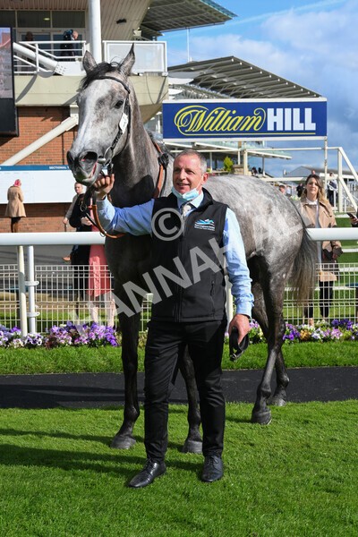 yr22052021r7-62 - Race 7 5.25pm Hudson Quarter York Palace Capital Stakes - Gentleman Amateur Riders Race