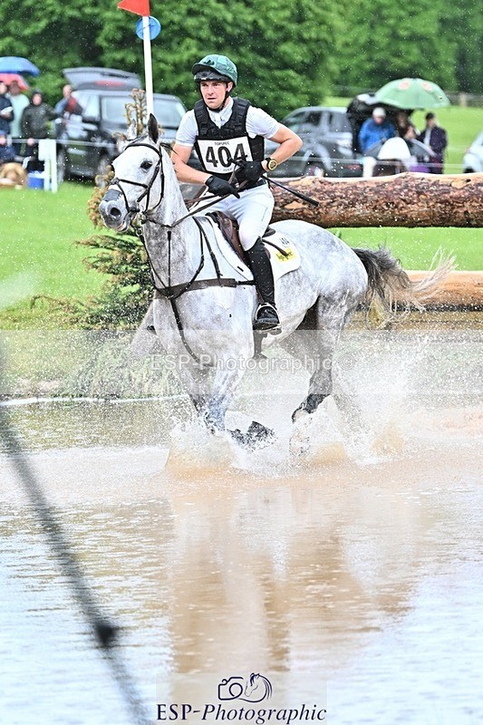 240526-124206-22148 - 404-DEERPAIRC_REVELRY-Max_Warburton