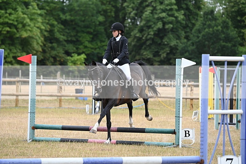 WJ6_9676 - Class 12 Minimus Jumping 45cm