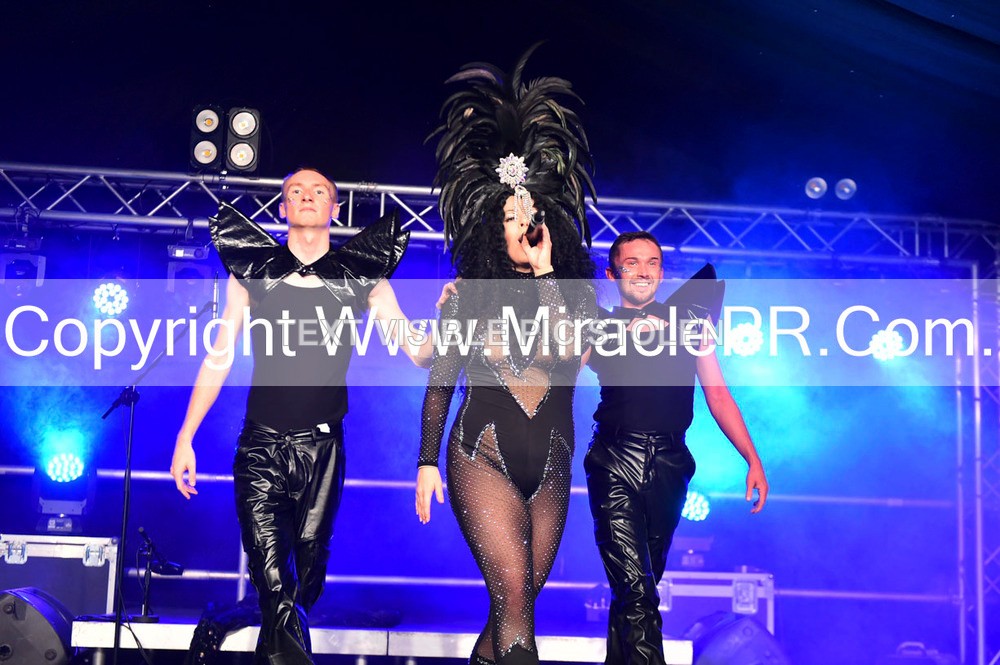 SH4_6958 - The Cher Experience