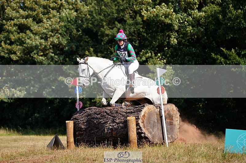 250802A-164410-08042 - F-292-Amy.Sweet-ONLY.BITESIZE