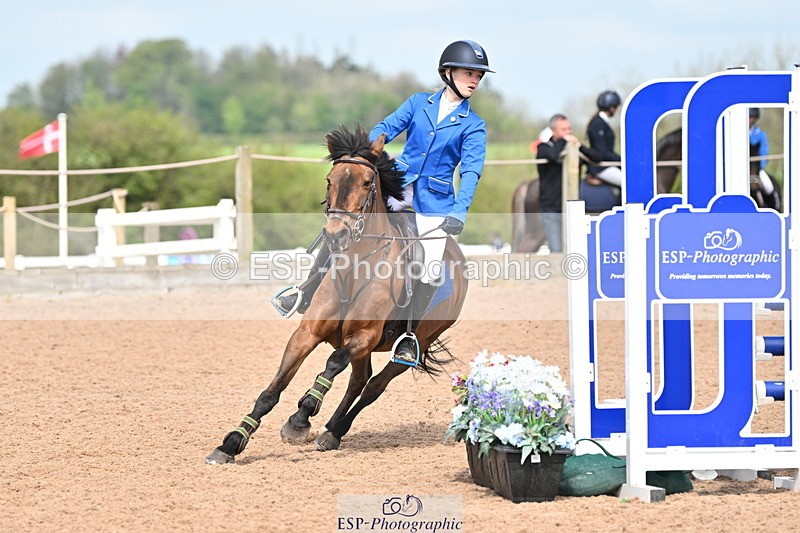 240506A-111056-08447 - Cls 3  Pony Discovery & 90cm Open