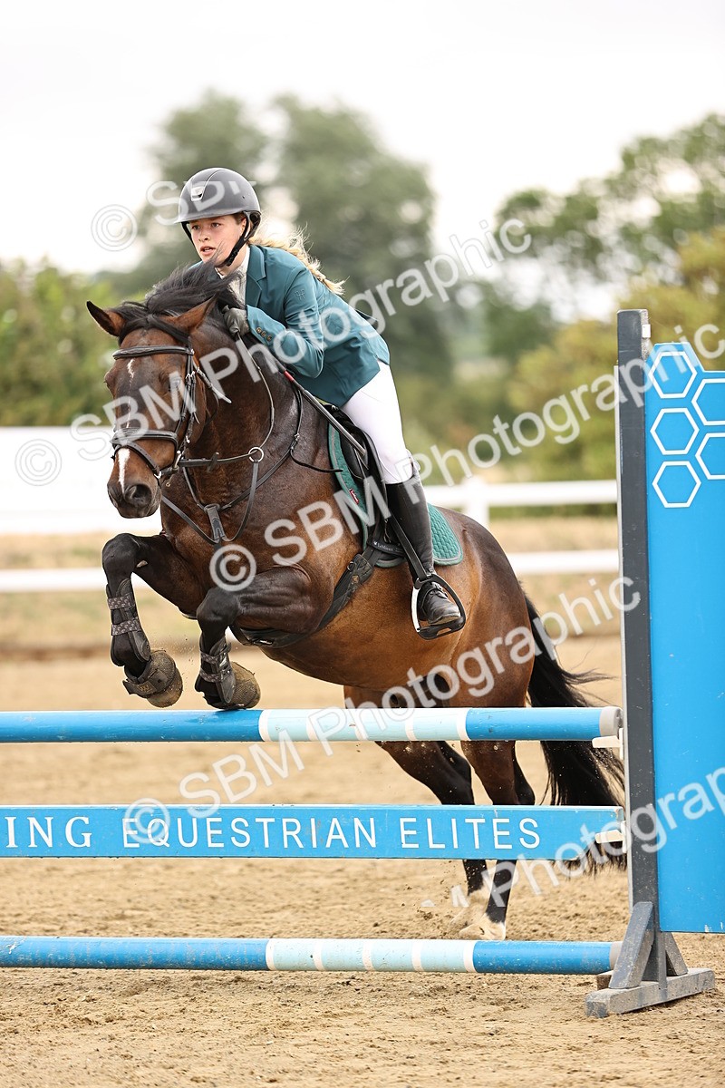 SBM_024408 - Class 8 - Clear Round