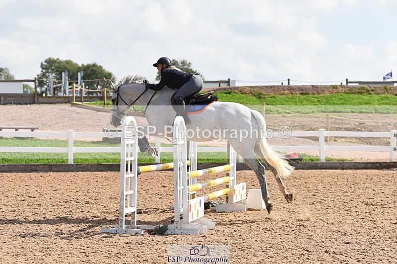 230915A-123914-00421 - Cls 10 95cm Amateur Qualifier