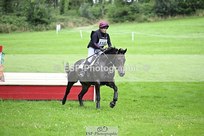 240803-105251-01728 - 110-Lizzie_Luxton-KILCARNA_BARNEY