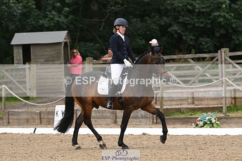 250720A-121239-10175 - 098-Becky.Littleton-Optical.Illusion