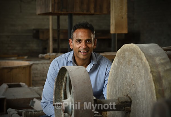 o2h CEO Sunil Shah - Portraits