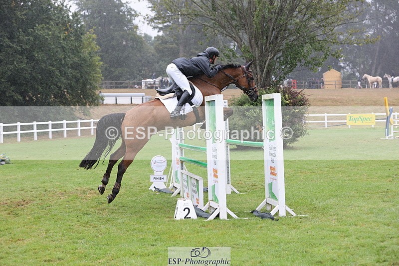 250830A-133023-06693 - Cls 16 Snr Newcomers and 1.10m Open