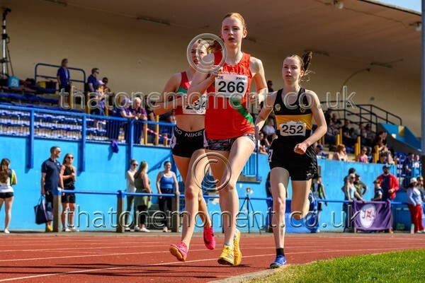 East25Sun-911224 - Track Female