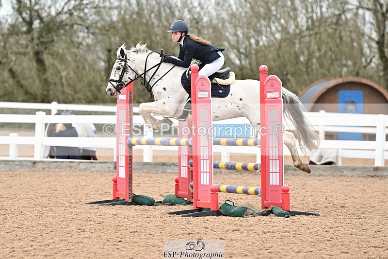 240309A-130939-01114 - Cls 8 Pony Newcomers and 1m Open