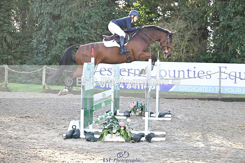 251024A-104658-06574 - B-149-Kate.Rowe