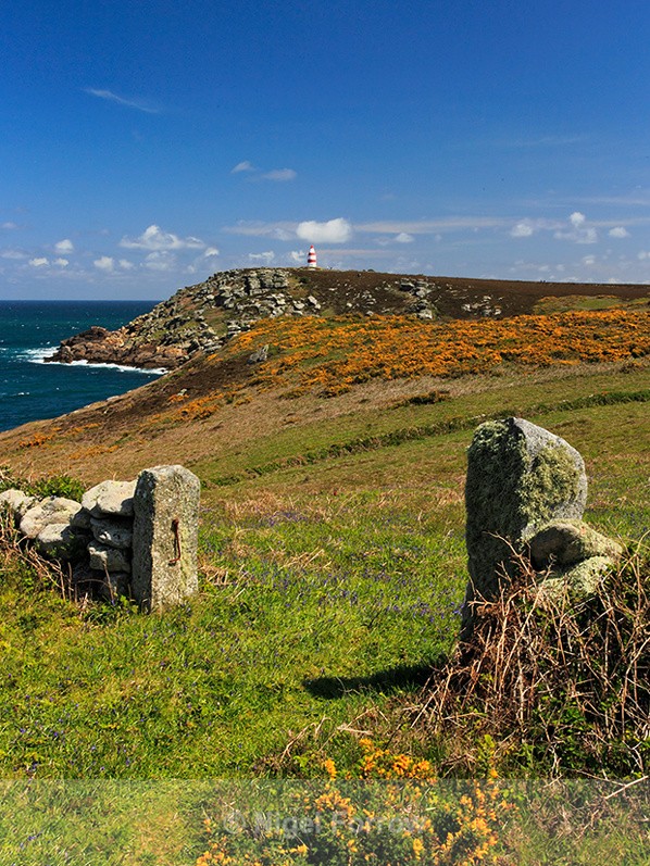 Red & white day mark on St. Martin's Head, Isles of Scilly - Cornwall, England