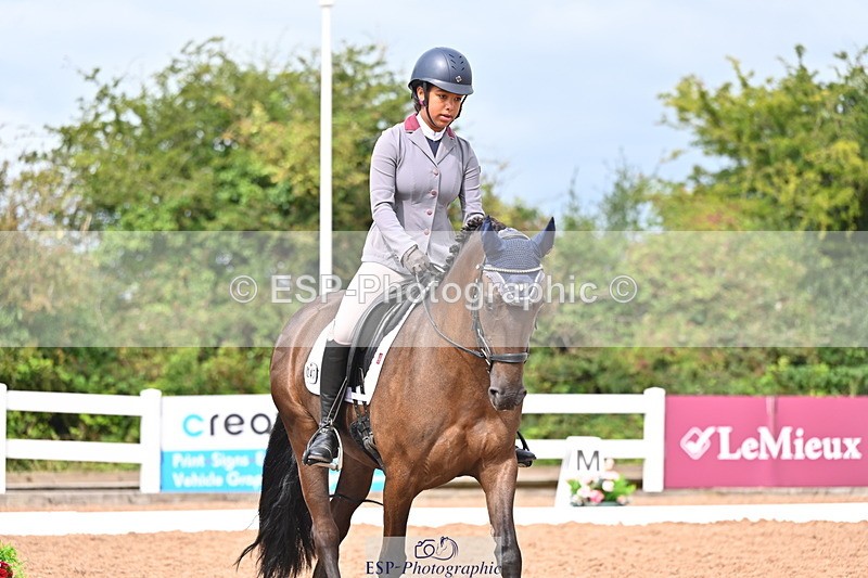 240817A-115030-08158 - 247-Maddie.Caunt-Desach.Cinderella