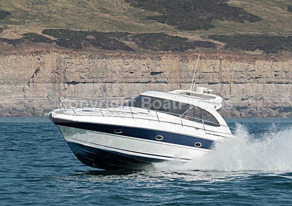 111002 BAVARIA i THINK IMG_3519 - Motorboats - Hardtop