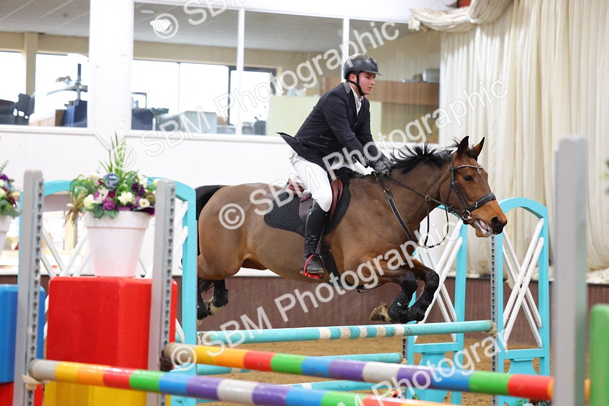 1I0A4913 - Class 9 - Senior Newcomers/ 1.10m Open