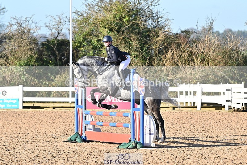 241113A-094126-00061 - Cls 01A&B Brit Nov & 90cm Open