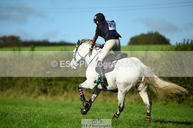 231022-113400-25884 - 254-WESTERN.OCALA-Charlotte.Keers-XC