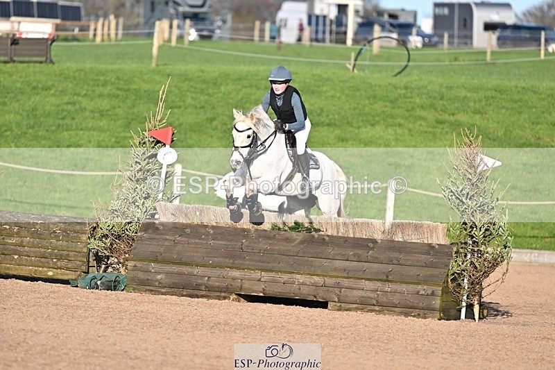 251213-133338-00523 - Cls 2 90cm