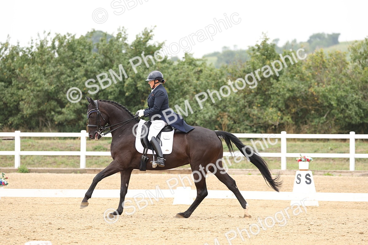 SBM_008122 - Class 10 - FEI INT I - 16.10-16.50