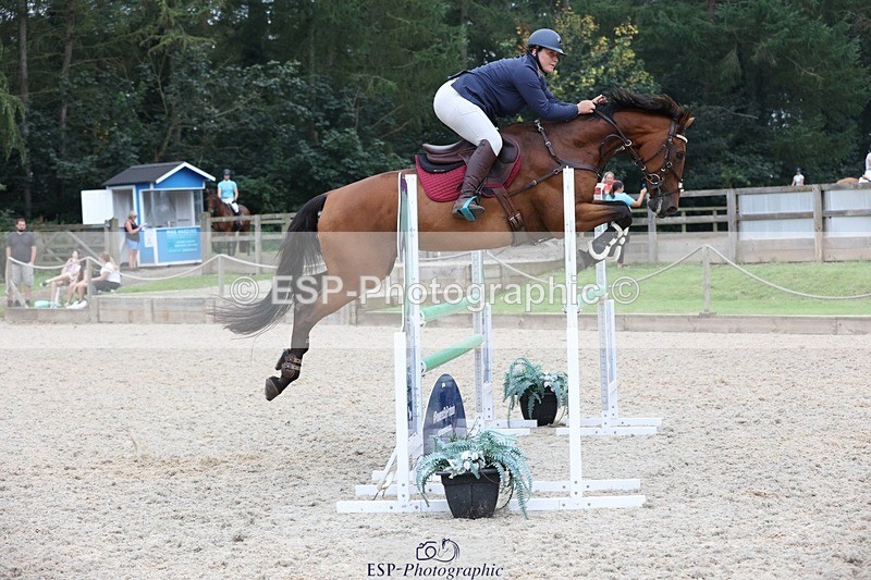 230908-180902-03629 - Cls 9 Snr Newcomers & 1.10m Open