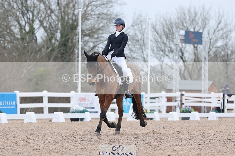 250216-132002-05936 - 111-Isabella.Owers-Hoppenhofs.Canda.Z