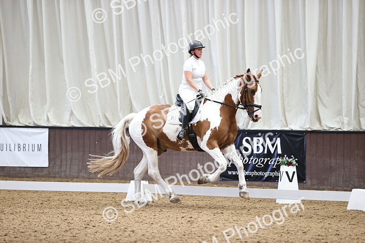 SBM_000947 - Novice 4 Warm Up