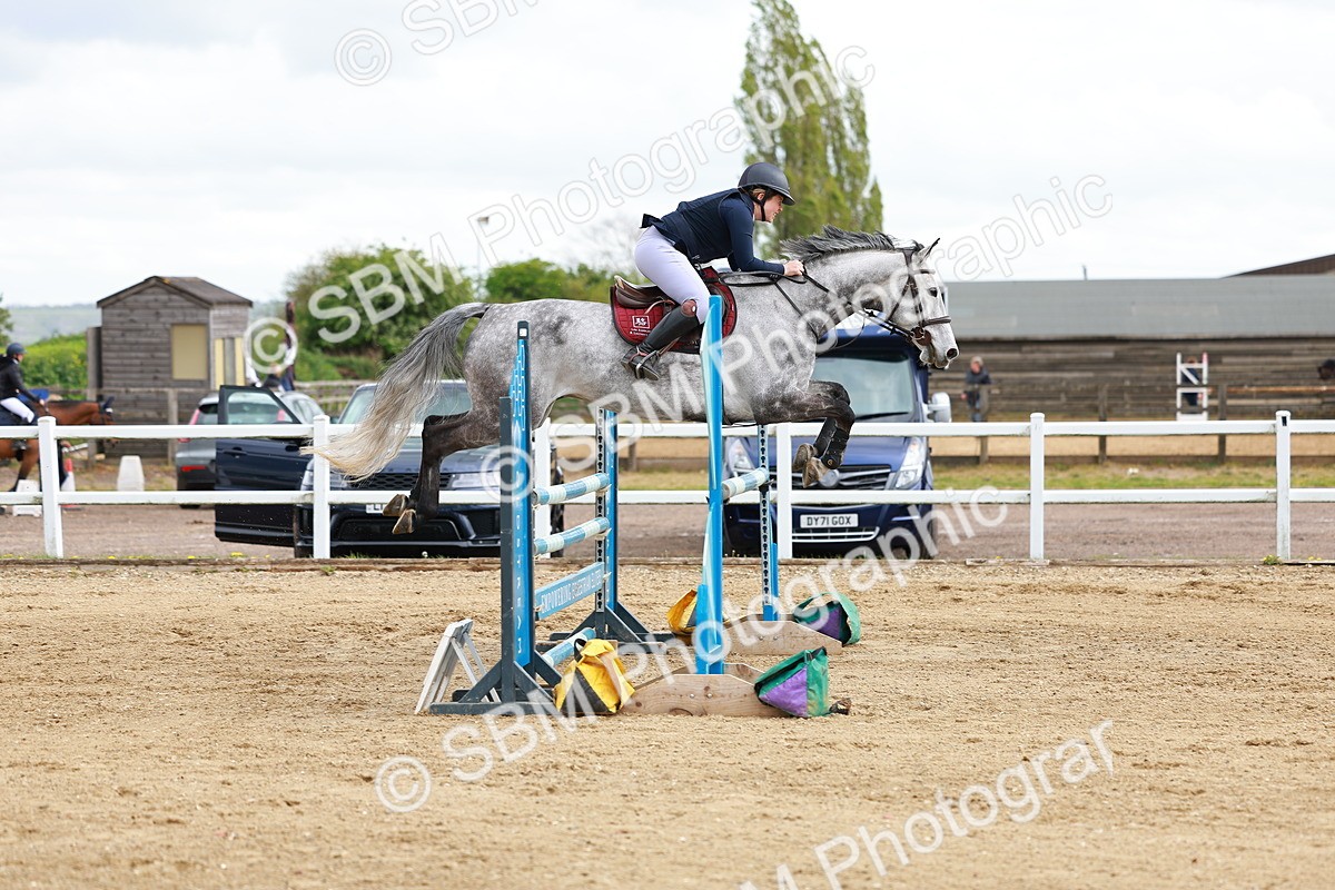 SBM_002418 - Class 10 - Senior Newcomers - 1.10m
