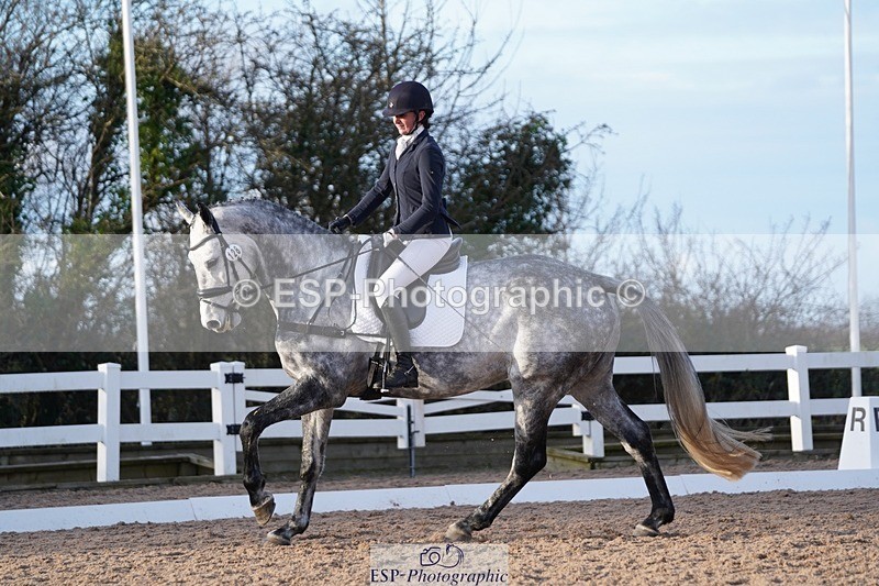 241214-152018-02150 - 128-Jess.Elliott-MGH.Cassira