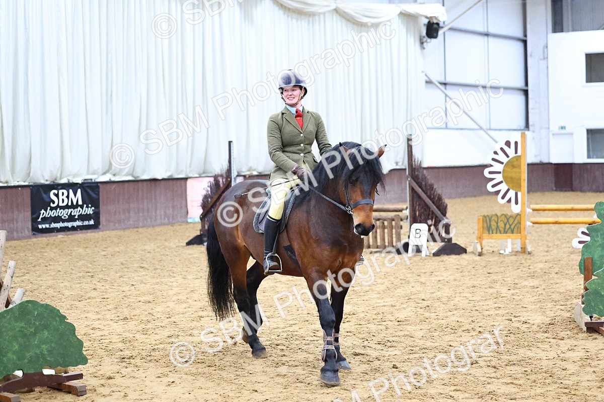 SBM_005034 - Class 41 - Not exceeding 143cms