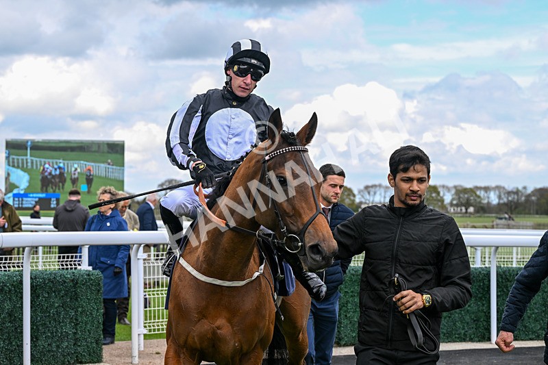 150426-Race 1-Thankfully-4714 - Race 1