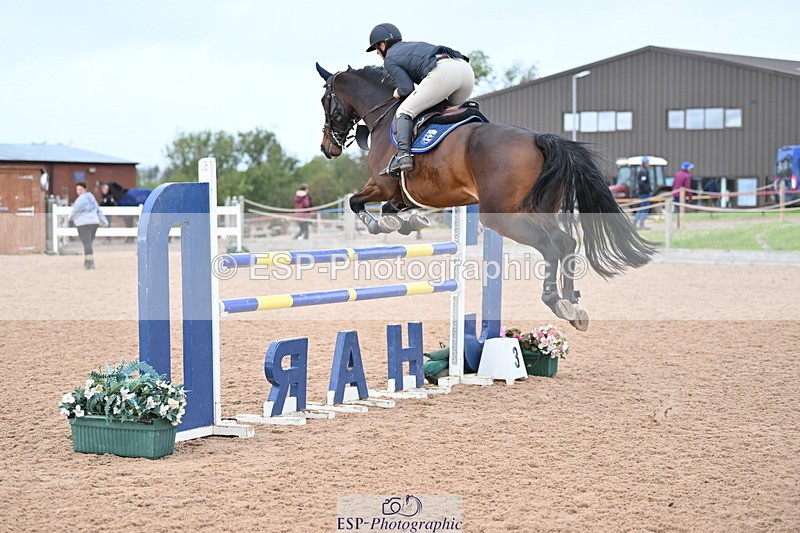231013A-140650-02579 - Cls 9 Foxhunter & 1.20m Open