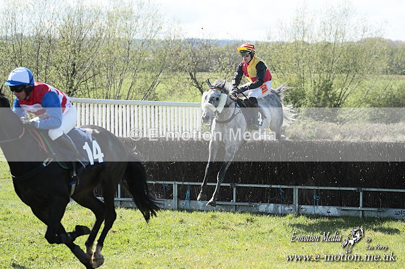 PtP 210425  1005 - Paxford Races Easter Monday 21/04/25