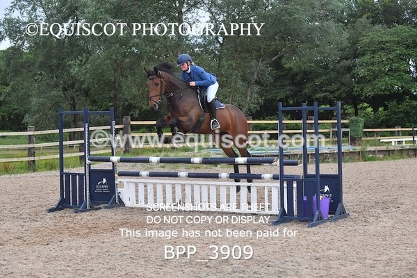 BPP_3909 - CLASS 6 Senior Discovery/ 1m Open