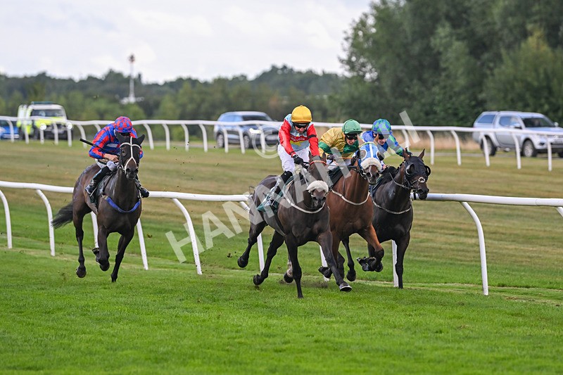 270825-Race 6-Filey Beach-6772 - Race 6