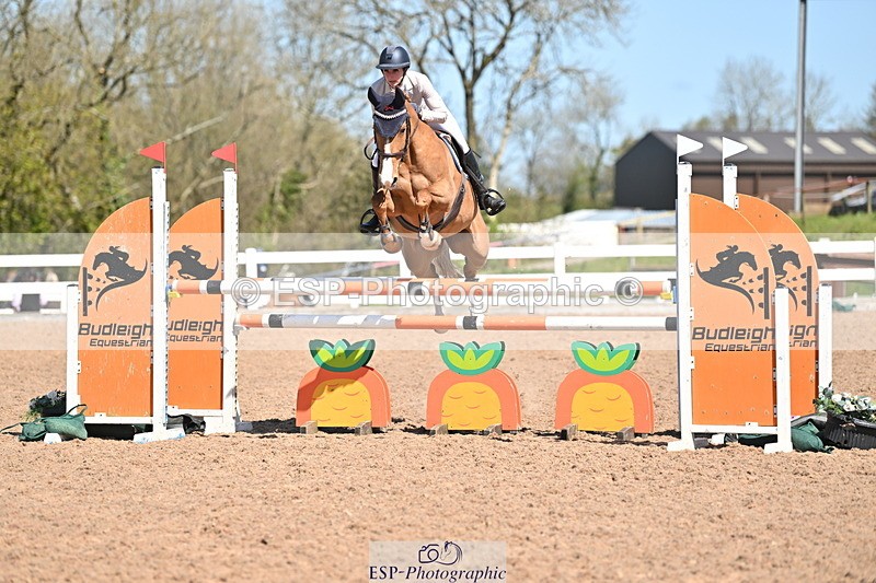 240420A-115718-10673 - Cls 15, 1 Star Bronze Tour 1.15m