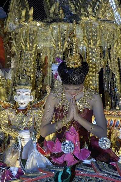 Loi Katong Festival, Thailand - PEOPLE