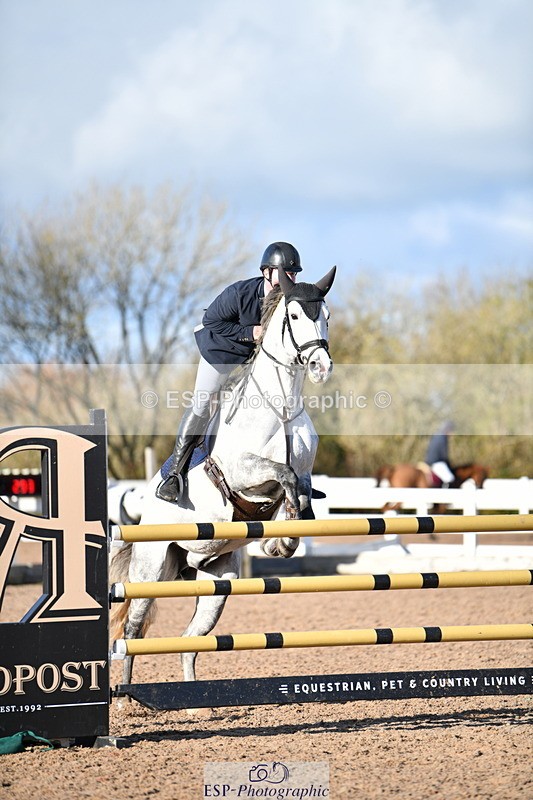 231110A-144357-00851 - Cls 6 Foxhunter & 1.20m Open