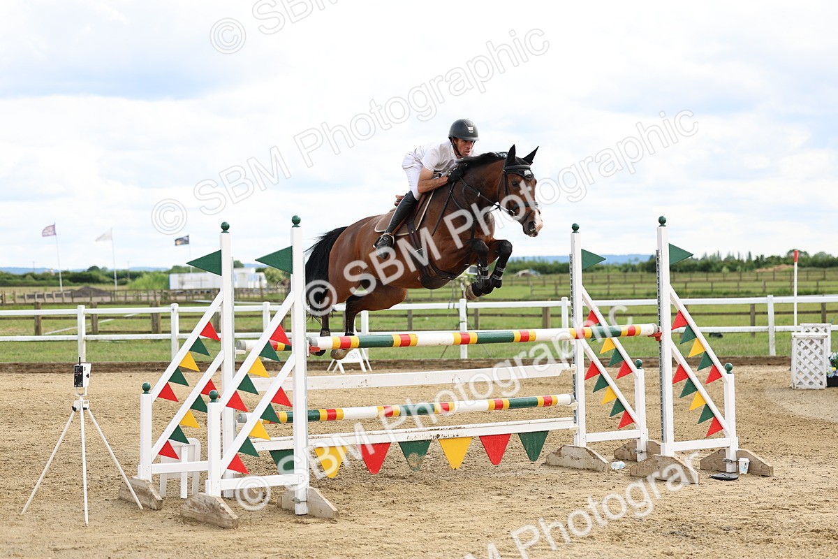 SBM_006330 - Class 20 - Senior Foxhunter - 1.20m