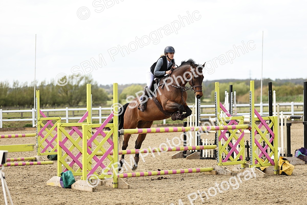 SBM_001262 - Class 4 - Senior Newcomers - 1.10m
