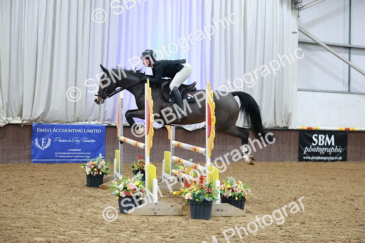 SBM_004345 - Class 17 - Senior Newcomers - 1.10m