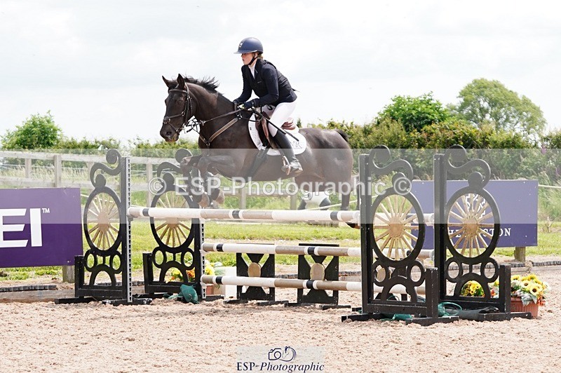 250608-130540-02813 - Cls 9 Pony Newcomers and 1m