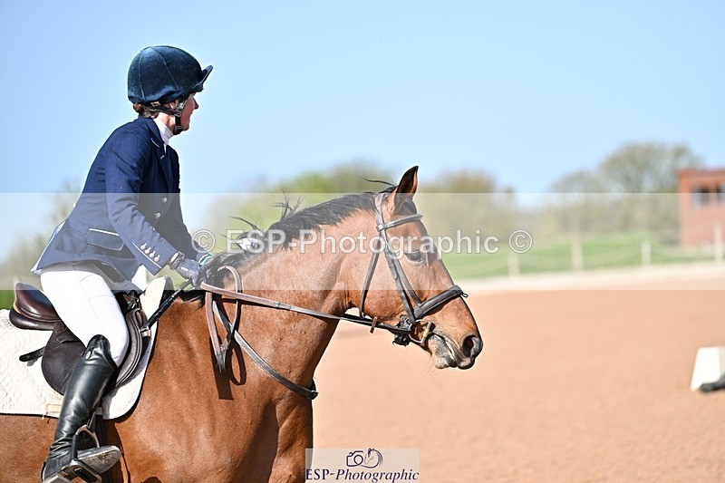 260408-101137-00100 - Cls 2 British Novice and 90cm