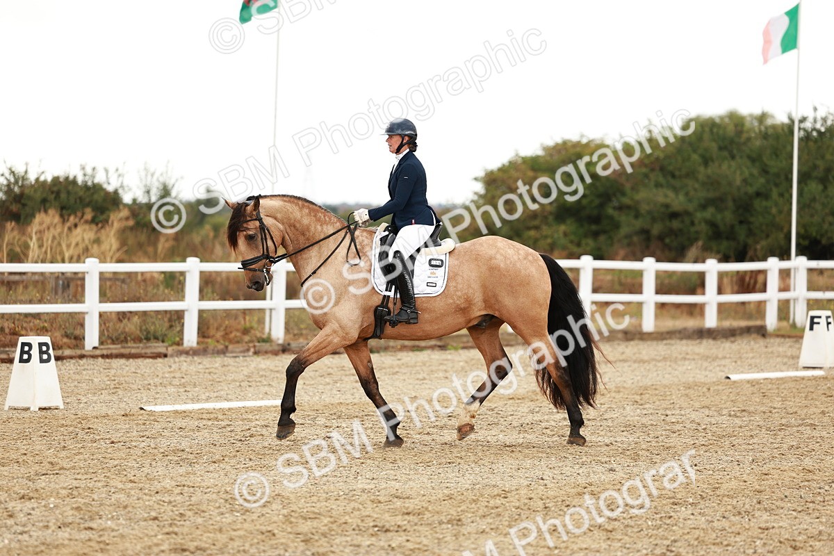 SBM_001754 - Class 4 - P2 Warm Up 10.46-12.10